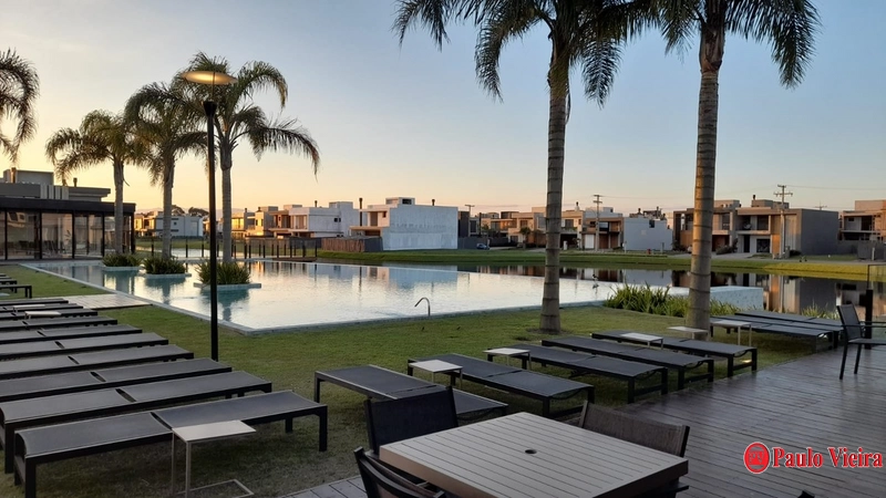 SUNSET - TERRENO FRENTE LAGO