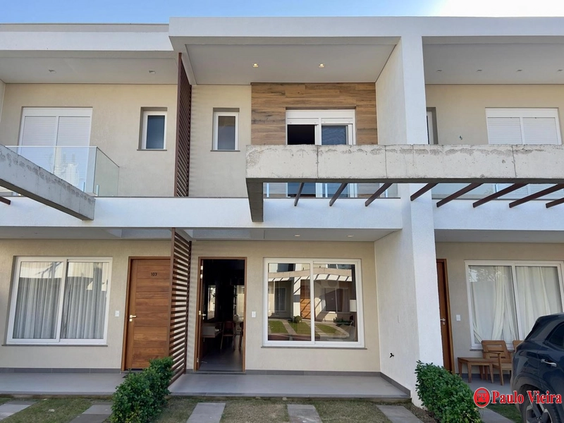 MURANO - EXCELENTE SOBRADO BEIRA LAGO