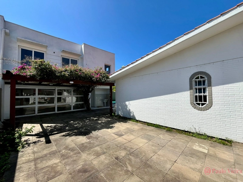 XANGRI-LÁ - CENTRO CASA 4 DORMITÓRIOS, COM PISCINA: 5ª foto da galeria de imagens do imóvel