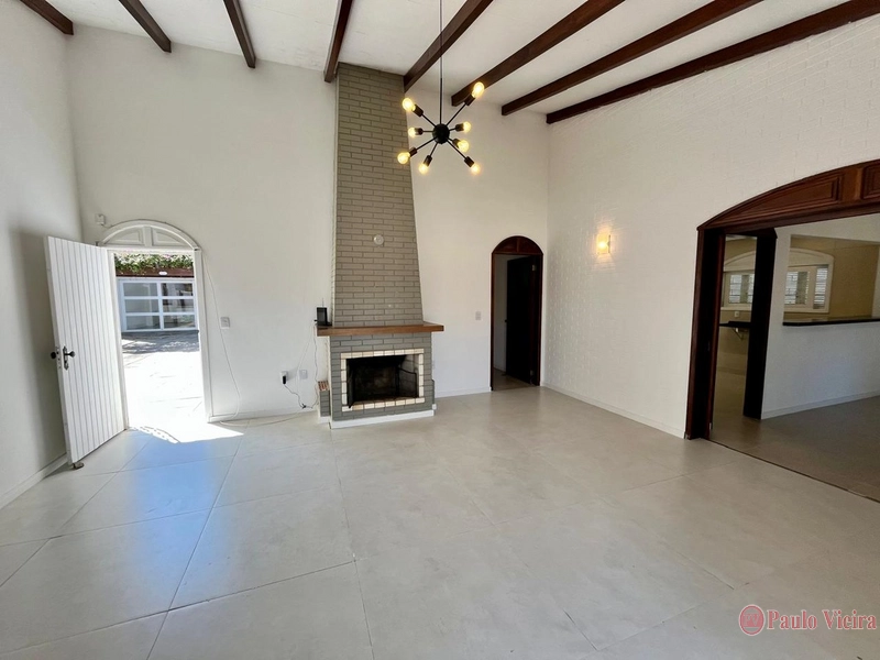 XANGRI-LÁ - CENTRO CASA 4 DORMITÓRIOS, COM PISCINA: 2ª foto da galeria de imagens do imóvel