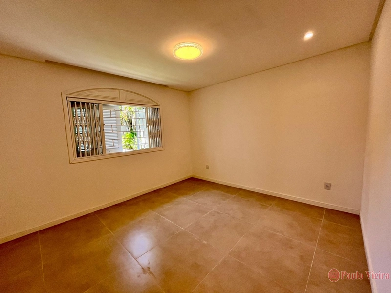 XANGRI-LÁ - CENTRO CASA 4 DORMITÓRIOS, COM PISCINA: 10ª foto da galeria de imagens do imóvel