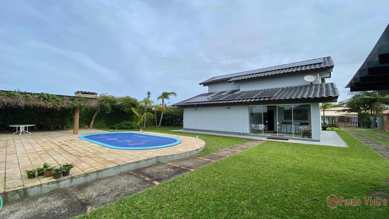 ATLÂNTIDA - EXCELENTE SOBRADO LOCALIZADO A APENAS ALGUNS METROS DO MAR: 17ª foto da galeria de imagens do imóvel