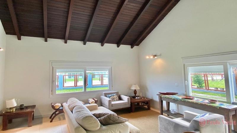 ATLÂNTIDA - EXCELENTE SOBRADO LOCALIZADO A APENAS ALGUNS METROS DO MAR: 14ª foto da galeria de imagens do imóvel