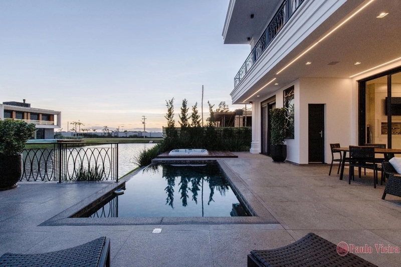 SENSE -  SOBRADO COM  5  SUÍTES, COM VISTA PARA O LAGO: 18ª foto da galeria de imagens do imóvel