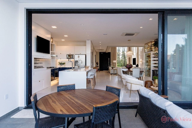 SENSE -  SOBRADO COM  5  SUÍTES, COM VISTA PARA O LAGO: 45ª foto da galeria de imagens do imóvel