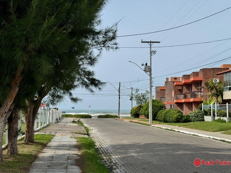 XANGRI-LÁ - CASA  TERREA DE ESQUINA: 3ª foto da galeria de imagens do imóvel