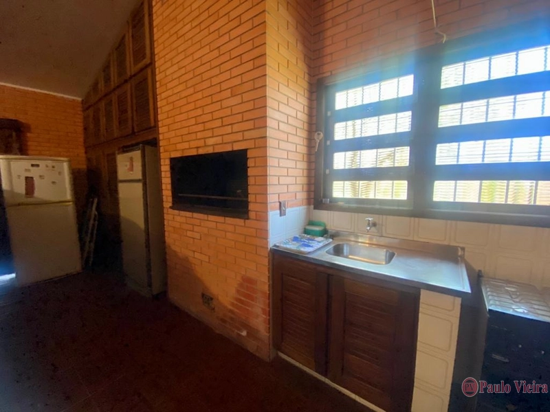 Casa de esquina com 4 dormitórios perto do mar: 18ª foto da galeria de imagens do imóvel