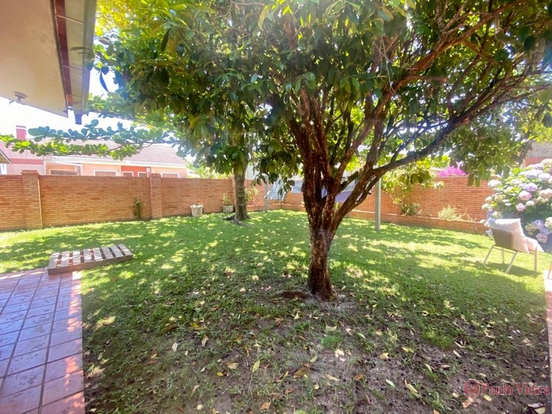 Casa de esquina com 4 dormitórios perto do mar: 7ª foto da galeria de imagens do imóvel