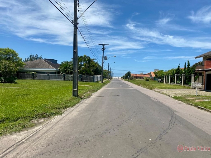 Casa de esquina com 4 dormitórios perto do mar: 10ª foto da galeria de imagens do imóvel