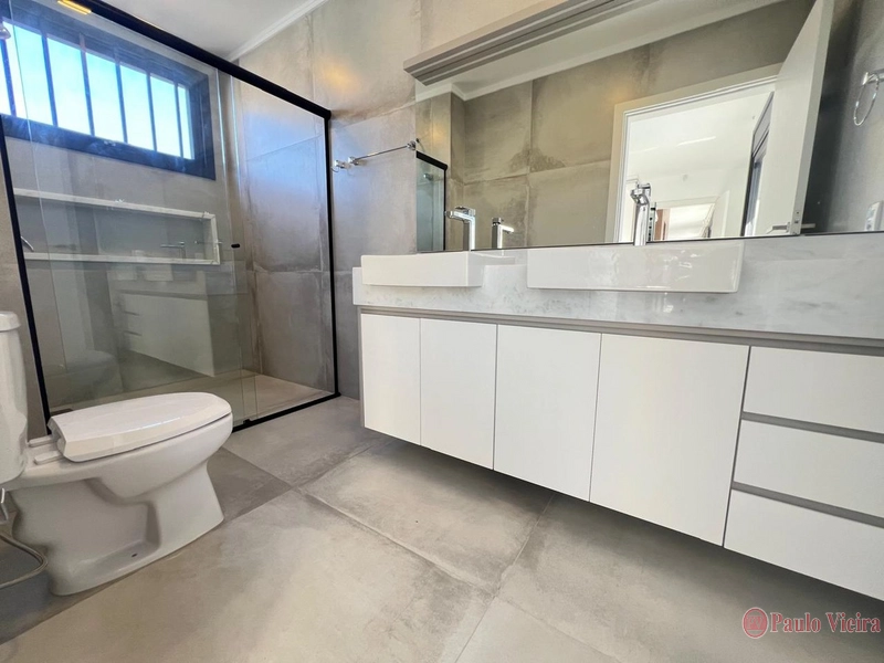 XANGRI-Á -  EXCELENTE  SOBRADO COM 5 DORMITÓRIOS E PISCINA: 30ª foto da galeria de imagens do imóvel