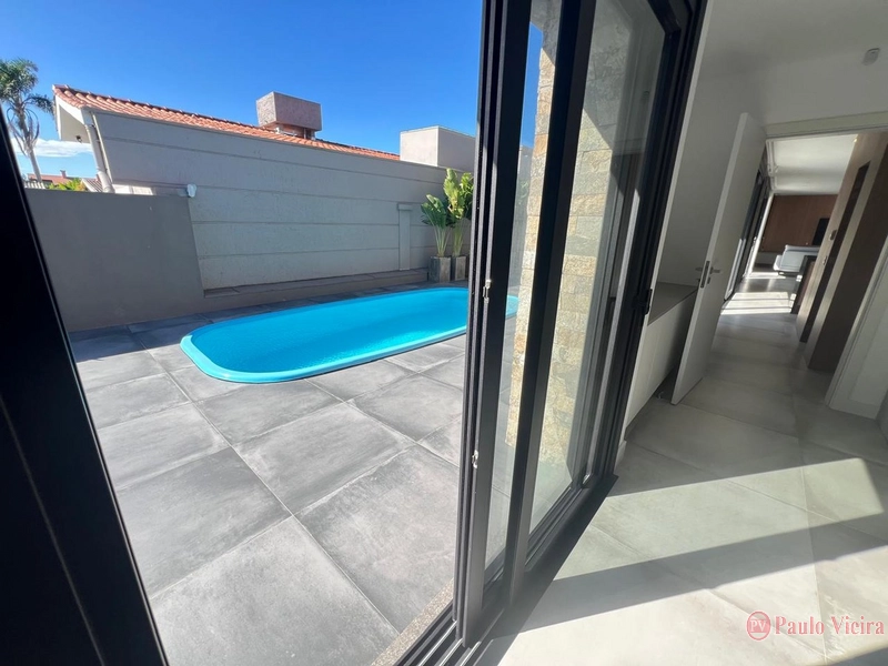 XANGRI-Á -  EXCELENTE  SOBRADO COM 5 DORMITÓRIOS E PISCINA: 31ª foto da galeria de imagens do imóvel