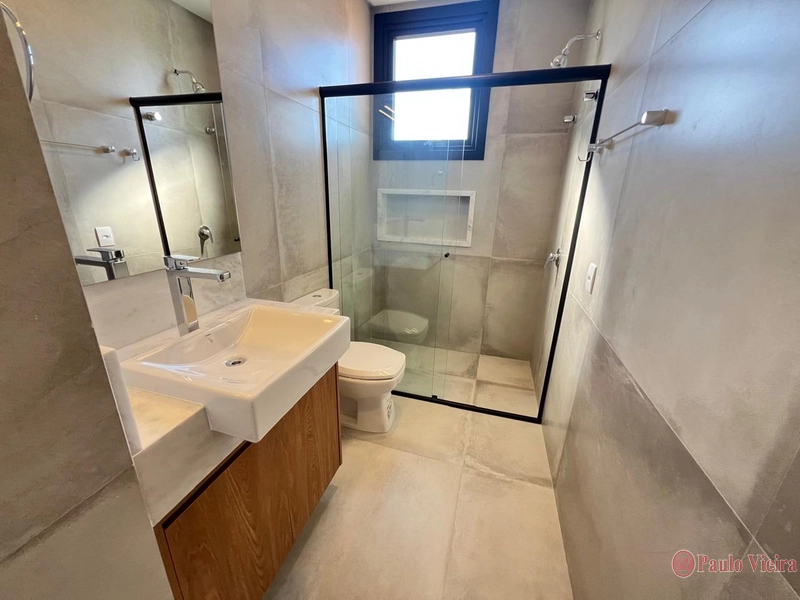 XANGRI-Á -  EXCELENTE  SOBRADO COM 5 DORMITÓRIOS E PISCINA: 38ª foto da galeria de imagens do imóvel