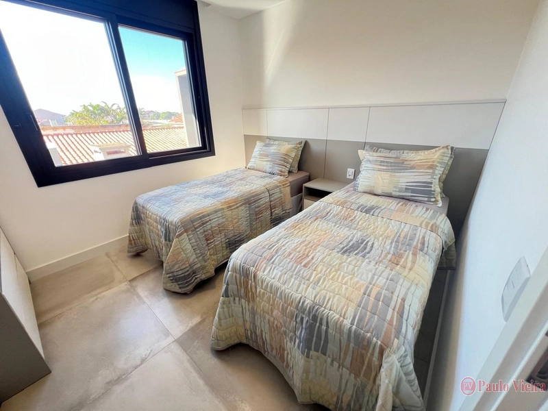 XANGRI-Á -  EXCELENTE  SOBRADO COM 5 DORMITÓRIOS E PISCINA: 39ª foto da galeria de imagens do imóvel