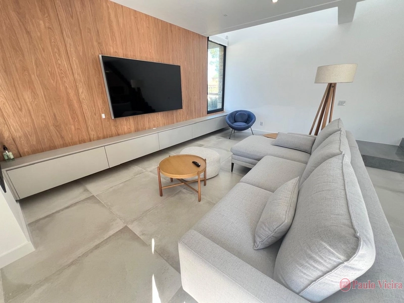 XANGRI-Á -  EXCELENTE  SOBRADO COM 5 DORMITÓRIOS E PISCINA: 15ª foto da galeria de imagens do imóvel