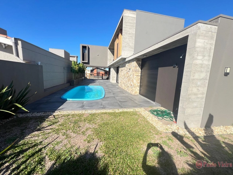 XANGRI-Á -  EXCELENTE  SOBRADO COM 5 DORMITÓRIOS E PISCINA: 6ª foto da galeria de imagens do imóvel