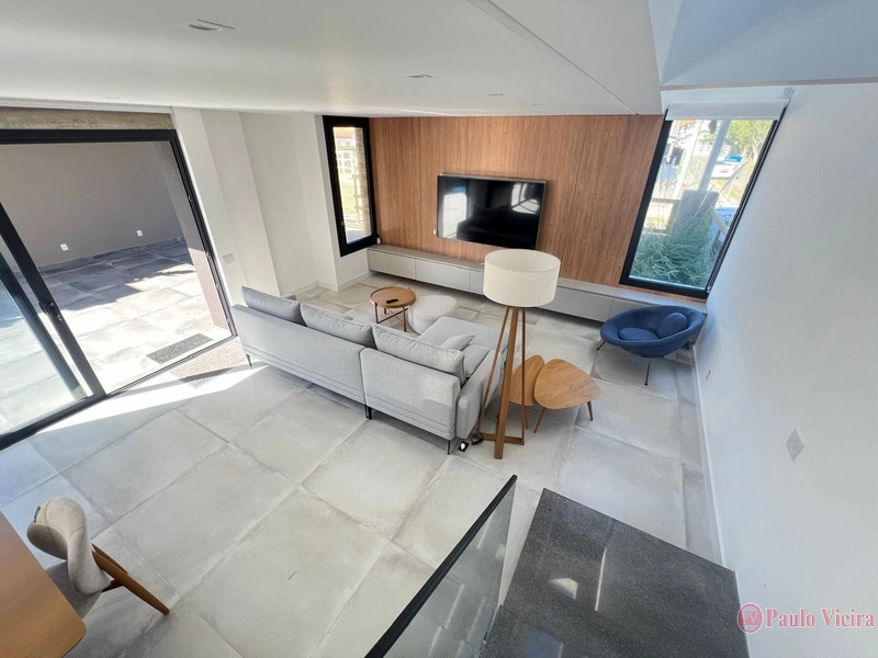 XANGRI-Á -  EXCELENTE  SOBRADO COM 5 DORMITÓRIOS E PISCINA: 37ª foto da galeria de imagens do imóvel