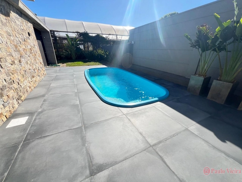 XANGRI-Á -  EXCELENTE  SOBRADO COM 5 DORMITÓRIOS E PISCINA: 7ª foto da galeria de imagens do imóvel