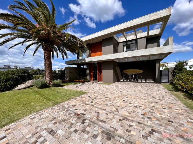 ENSEADA -  LUXUOSO SOBRADO EM LOCALIZAÇÃO PRIVILEGIADA: 39ª foto da galeria de imagens do imóvel