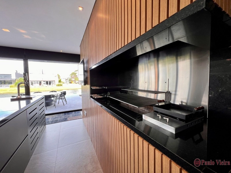 ENSEADA -  LUXUOSO SOBRADO EM LOCALIZAÇÃO PRIVILEGIADA: 47ª foto da galeria de imagens do imóvel