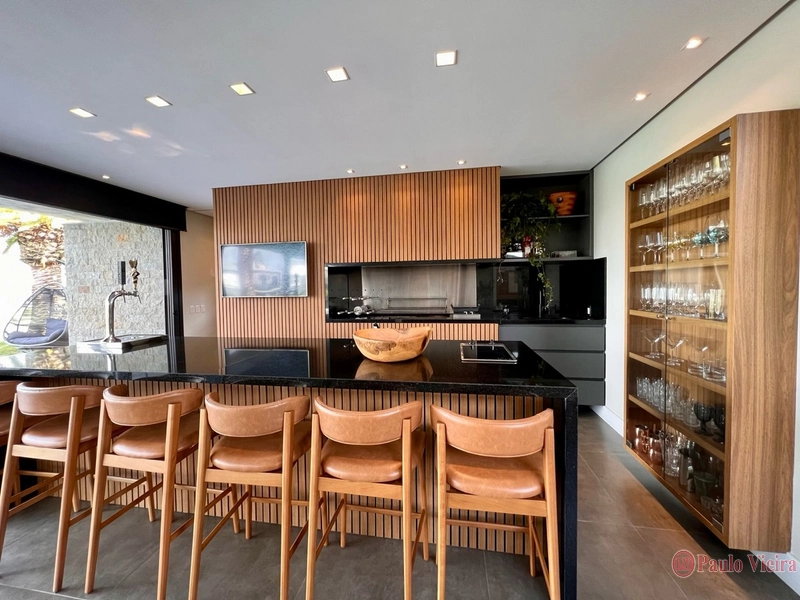 ENSEADA -  LUXUOSO SOBRADO EM LOCALIZAÇÃO PRIVILEGIADA: 24ª foto da galeria de imagens do imóvel