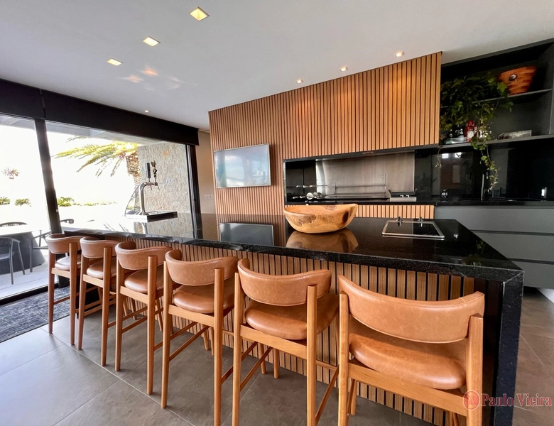 ENSEADA -  LUXUOSO SOBRADO EM LOCALIZAÇÃO PRIVILEGIADA: 32ª foto da galeria de imagens do imóvel