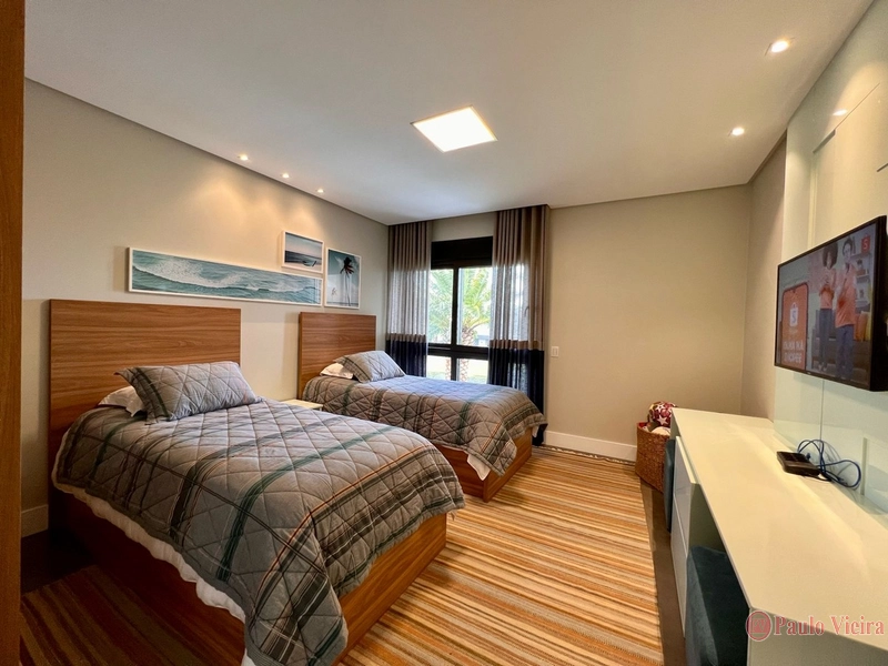 ENSEADA -  LUXUOSO SOBRADO EM LOCALIZAÇÃO PRIVILEGIADA: 4ª foto da galeria de imagens do imóvel