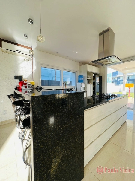 QUINTAS DO LAGO - EXUBERANTE SOBRADO COM 3 AMPLAS SUÍTES: 12ª foto da galeria de imagens do imóvel