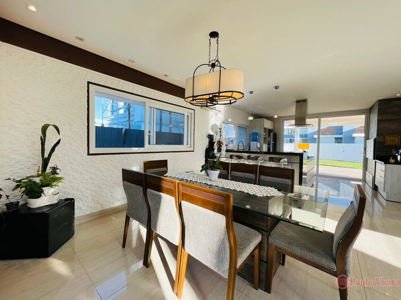 QUINTAS DO LAGO - EXUBERANTE SOBRADO COM 3 AMPLAS SUÍTES: 7ª foto da galeria de imagens do imóvel