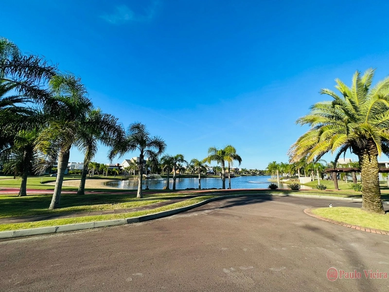 QUINTAS DO LAGO - EXUBERANTE SOBRADO COM 3 AMPLAS SUÍTES: 24ª foto da galeria de imagens do imóvel