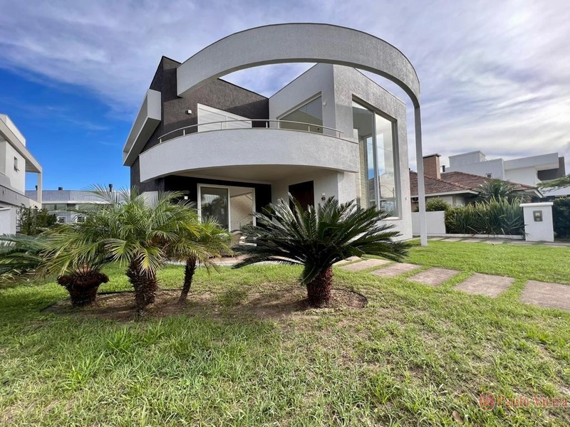 QUINTAS DO LAGO - EXUBERANTE SOBRADO COM 3 AMPLAS SUÍTES: 4ª foto da galeria de imagens do imóvel