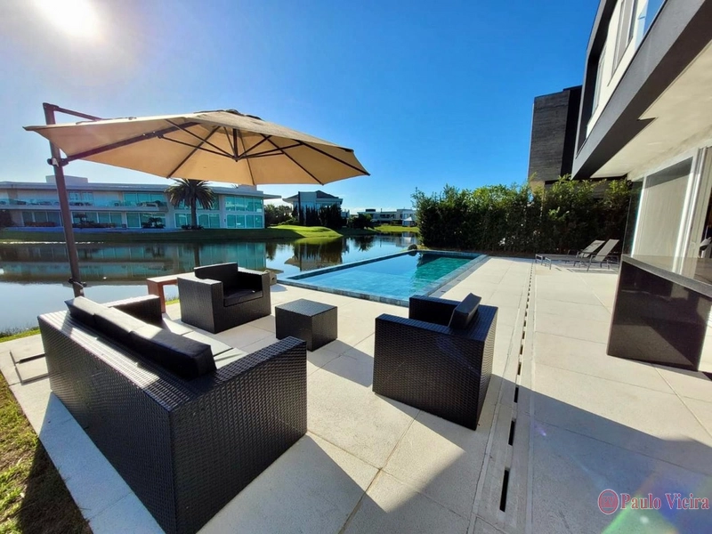 ENSEADA -  SOBRADO BEIRA LAGO, COM 5 SUÍTES: 10ª foto da galeria de imagens do imóvel