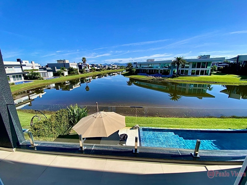 ENSEADA - MARAVILHOSO SOBRADO BEIRA LAGO: 42ª foto da galeria de imagens do imóvel