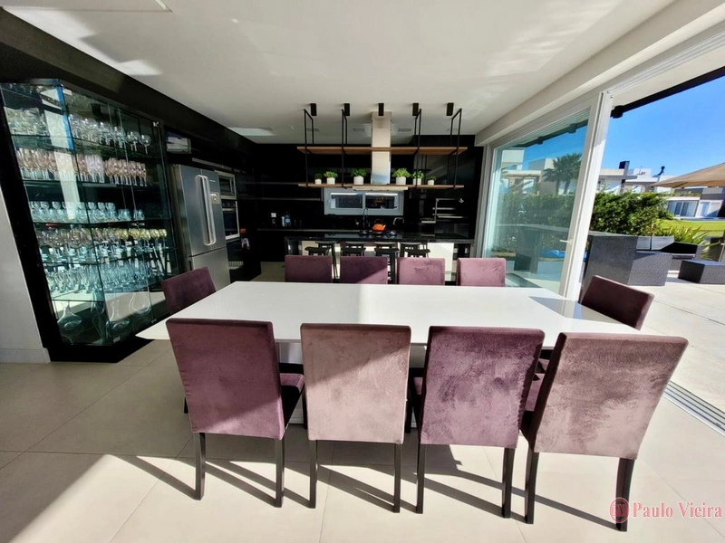 ENSEADA -  SOBRADO BEIRA LAGO, COM 5 SUÍTES: 31ª foto da galeria de imagens do imóvel