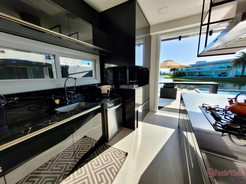 ENSEADA -  SOBRADO BEIRA LAGO, COM 5 SUÍTES: 23ª foto da galeria de imagens do imóvel