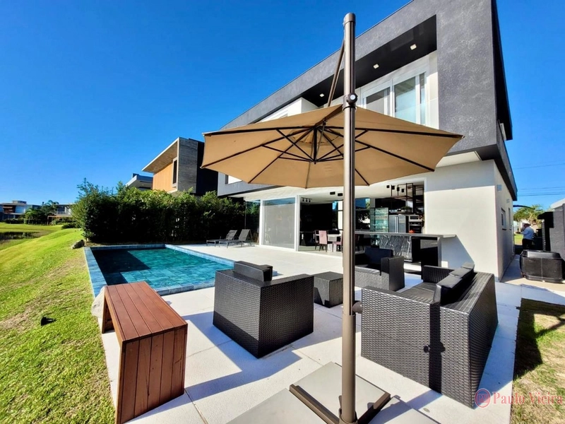 ENSEADA -  SOBRADO BEIRA LAGO, COM 5 SUÍTES: 45ª foto da galeria de imagens do imóvel