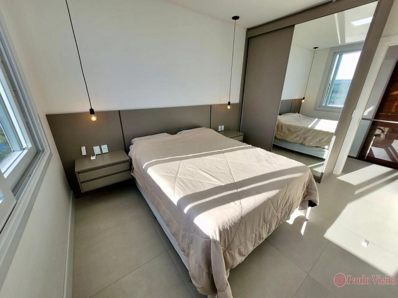 ENSEADA -  SOBRADO BEIRA LAGO, COM 5 SUÍTES: 11ª foto da galeria de imagens do imóvel