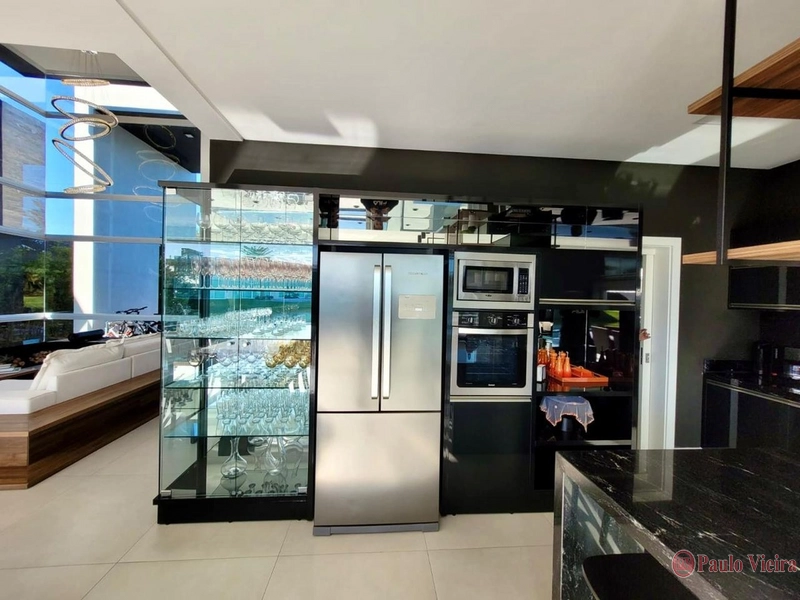 ENSEADA -  SOBRADO BEIRA LAGO, COM 5 SUÍTES: 38ª foto da galeria de imagens do imóvel