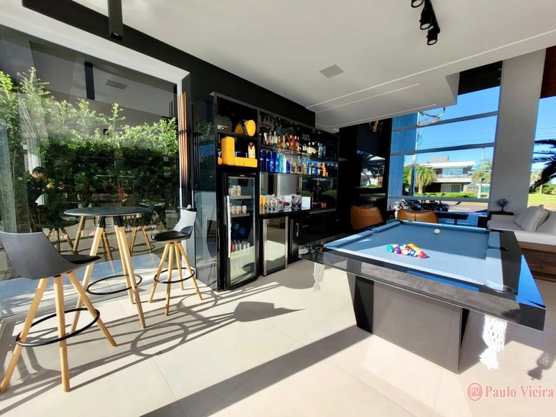 ENSEADA -  SOBRADO BEIRA LAGO, COM 5 SUÍTES: 28ª foto da galeria de imagens do imóvel