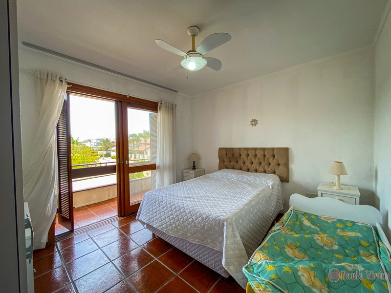 XANGRI-LA - MARAVILHOSA CASA PERTO DO MAR: 4ª foto da galeria de imagens do imóvel