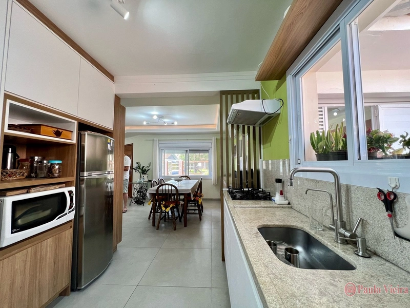 XANGRI-LÁ - MARAVILHOSA CASA NO ARPOADOR: 8ª foto da galeria de imagens do imóvel