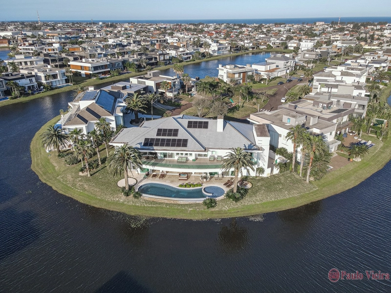 ENSEADA - RESIDENCIA DE ALTO PADRÃO: 5ª foto da galeria de imagens do imóvel