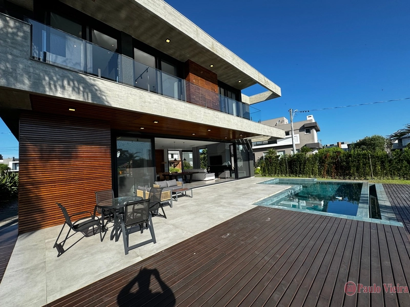 MALIBU BEACH -  LINDA CASA FRENTE LESTE: 19ª foto da galeria de imagens do imóvel