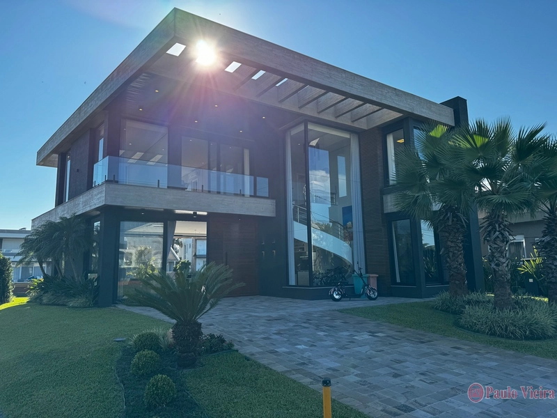 MALIBU BEACH -  LINDA CASA FRENTE LESTE: 4ª foto da galeria de imagens do imóvel