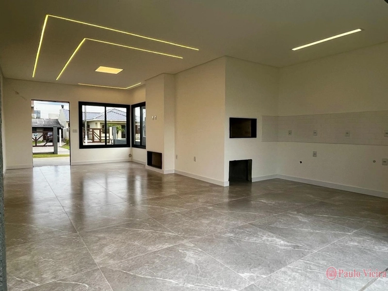 ATLÂNTIDA SUL - LINDA CASA PRONTA PARA MORAR: 3ª foto da galeria de imagens do imóvel