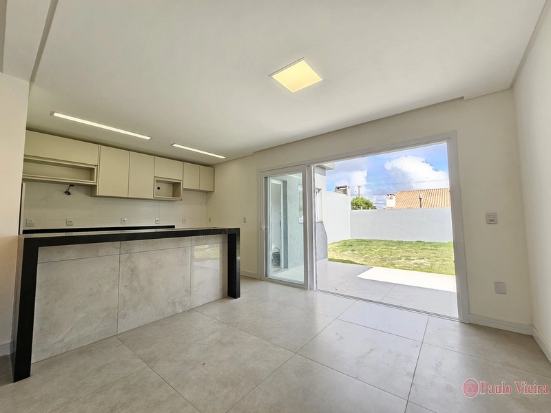 RAINHA DO MAR -  Casa Nova com 3 Dormitórios e Frente Leste: 10ª foto da galeria de imagens do imóvel