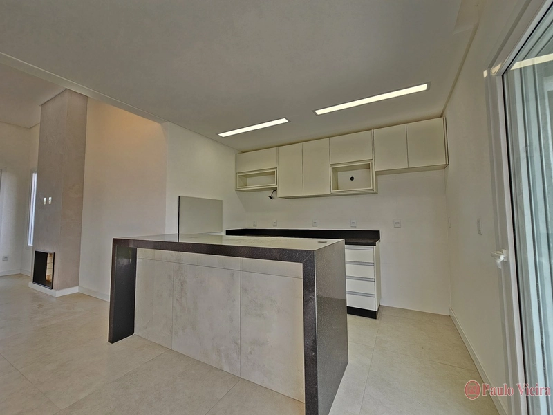 RAINHA DO MAR -  Casa Nova com 3 Dormitórios e Frente Leste: 6ª foto da galeria de imagens do imóvel