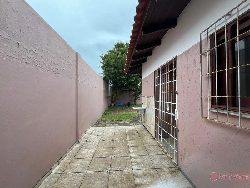 ATLÂNTIDA - CHARMOSA CASA TÉRREA: 13ª foto da galeria de imagens do imóvel