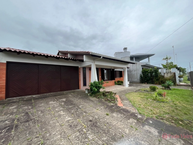 ATLÂNTIDA - CHARMOSA CASA TÉRREA: 2ª foto da galeria de imagens do imóvel