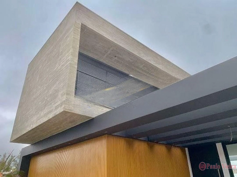 XANGRI-LÁ - SOBRADO COM FACHADA IMPONENTE: 3ª foto da galeria de imagens do imóvel