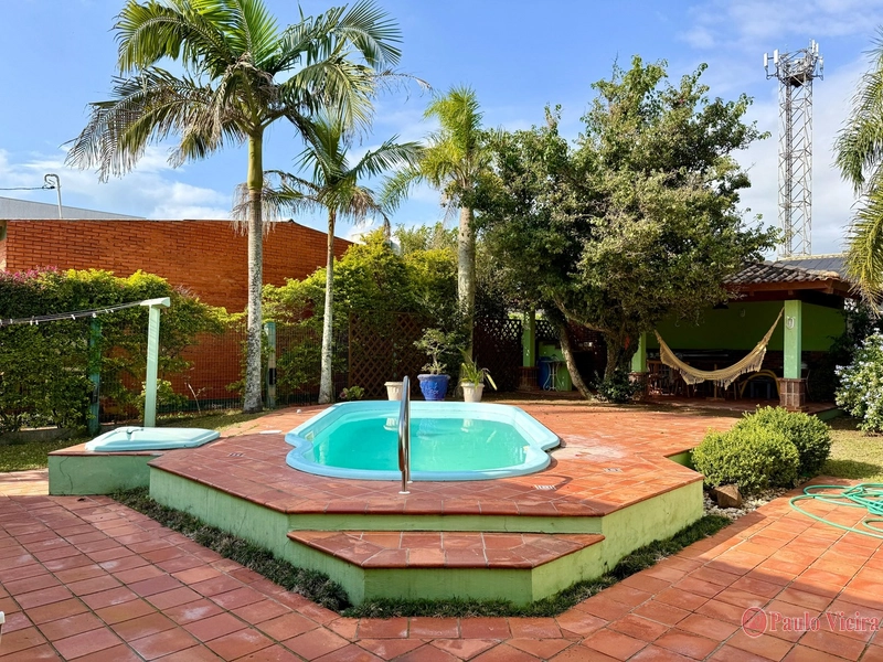 ATLÂNTIDA - LINDA CASA COM PISCINA: 5ª foto da galeria de imagens do imóvel